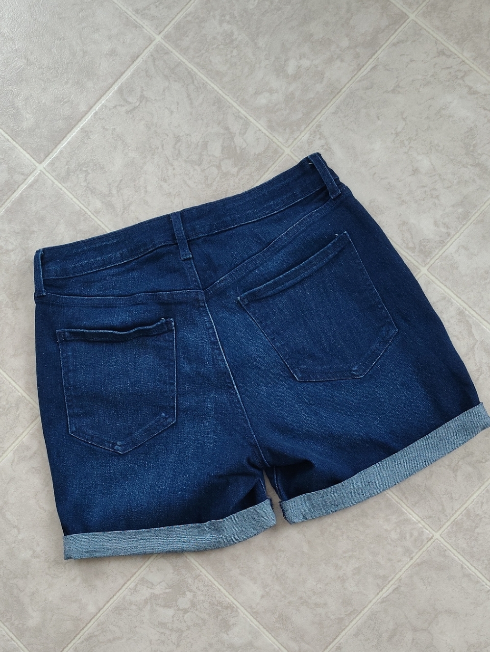Old Navy Dark Wash Rolled Cuff Denim Wow High Rise Shorts - Picture 6 of 11